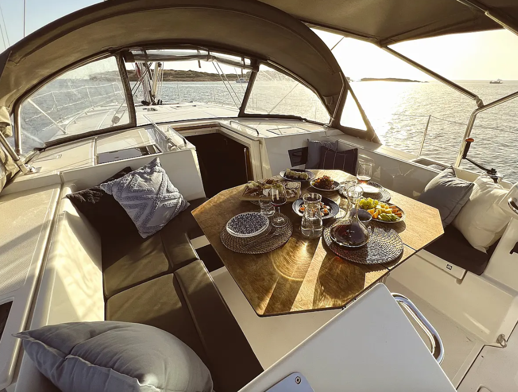 Bavaria C45 - 5 cab. — photo 5