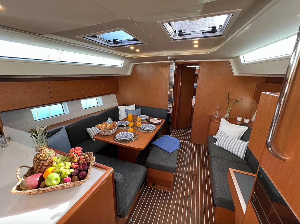 Bavaria C45 - 5 cab. — photo 6
