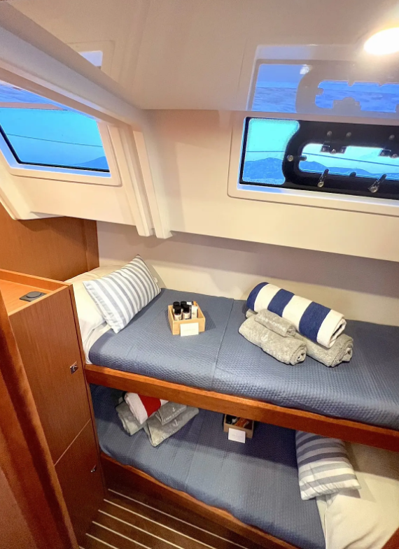 Bavaria C45 - 5 cab. — photo 10
