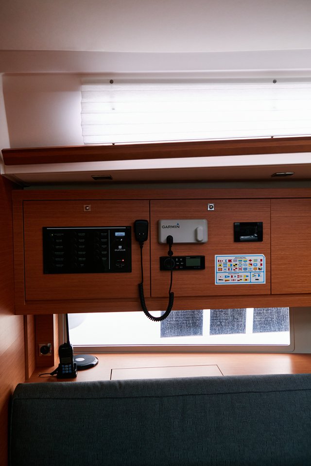 Dufour 470 - 5 + 1 cab. — photo 23