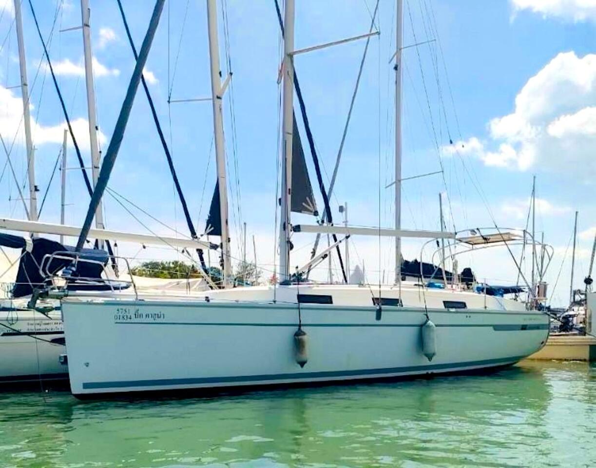 Bavaria Cruiser 32 — photo 1
