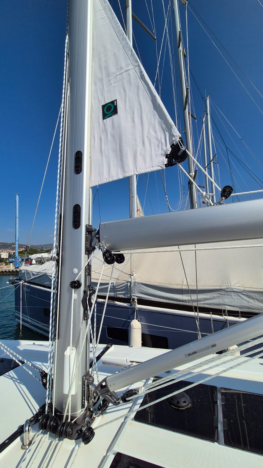 Hanse 508 - 3 + 1 cab. — photo 9