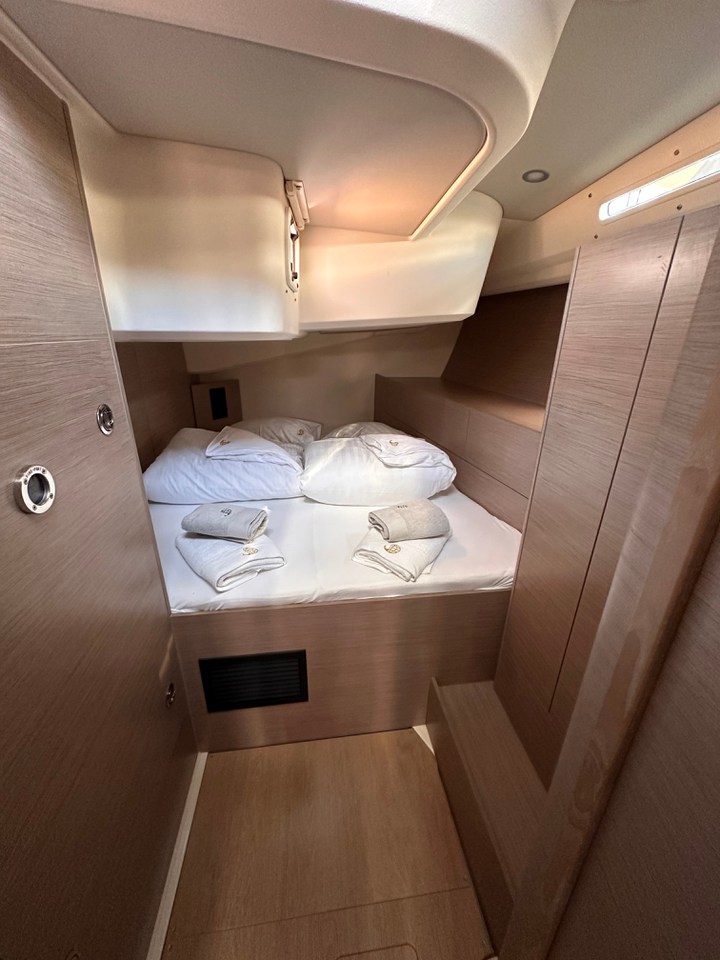 Hanse 508 - 3 + 1 cab. — photo 13