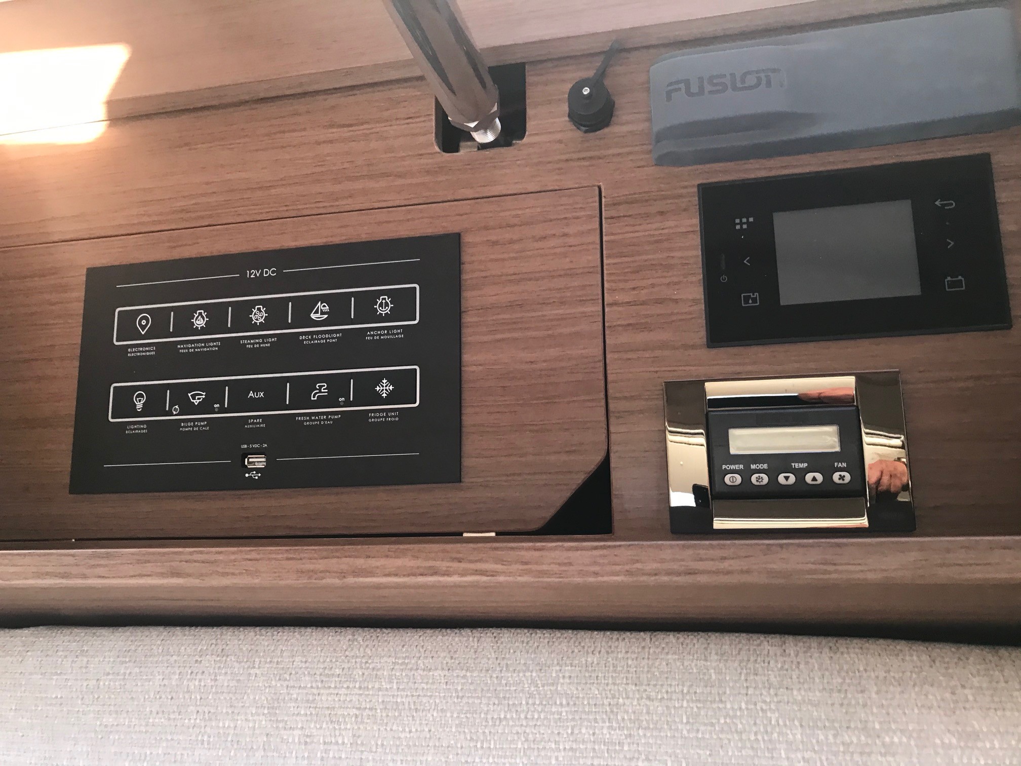 Oceanis 51.1 - 5 + 1 cab. — photo 21