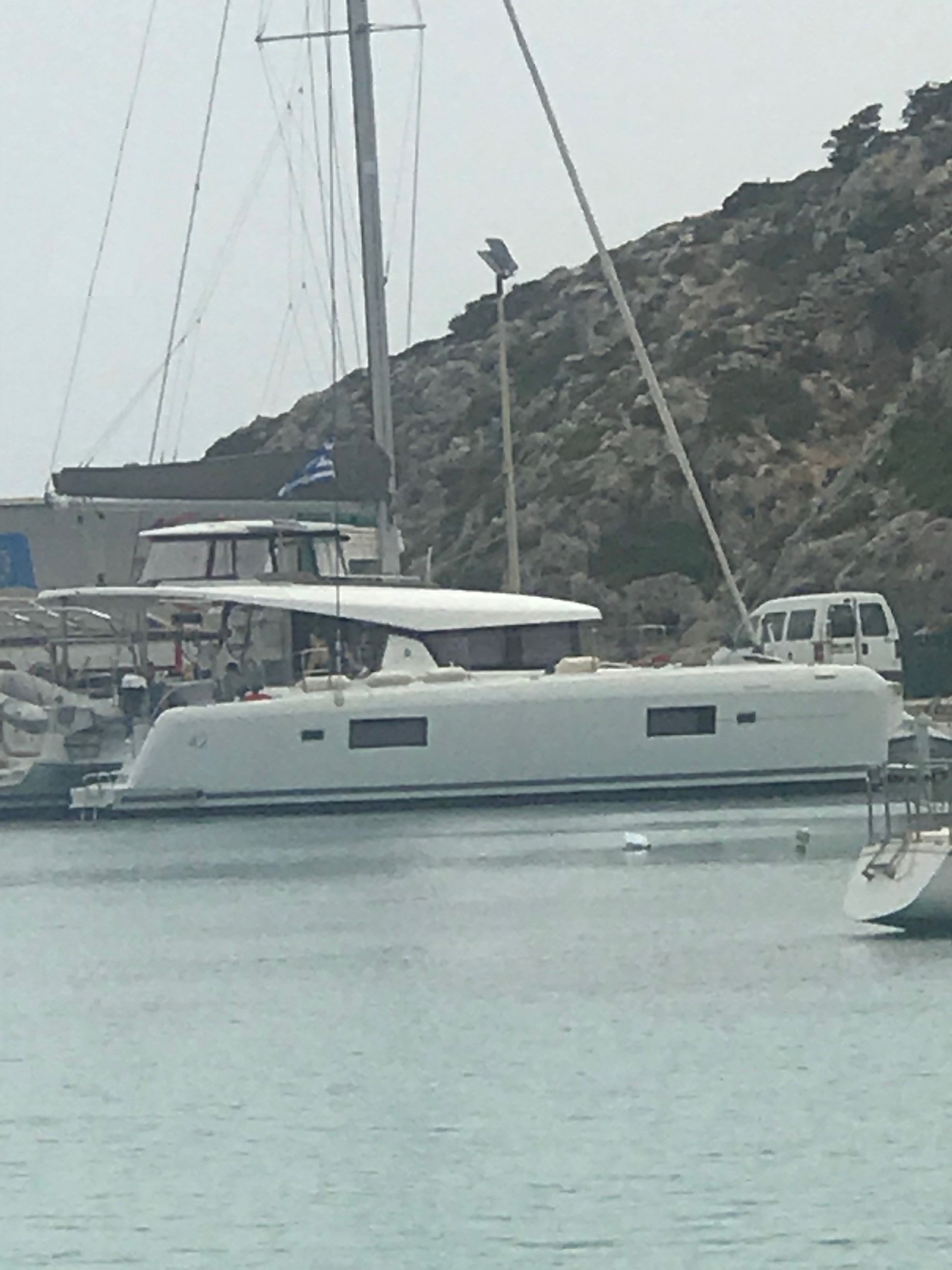 Lagoon 42 - 4 + 2 cab. — photo 3