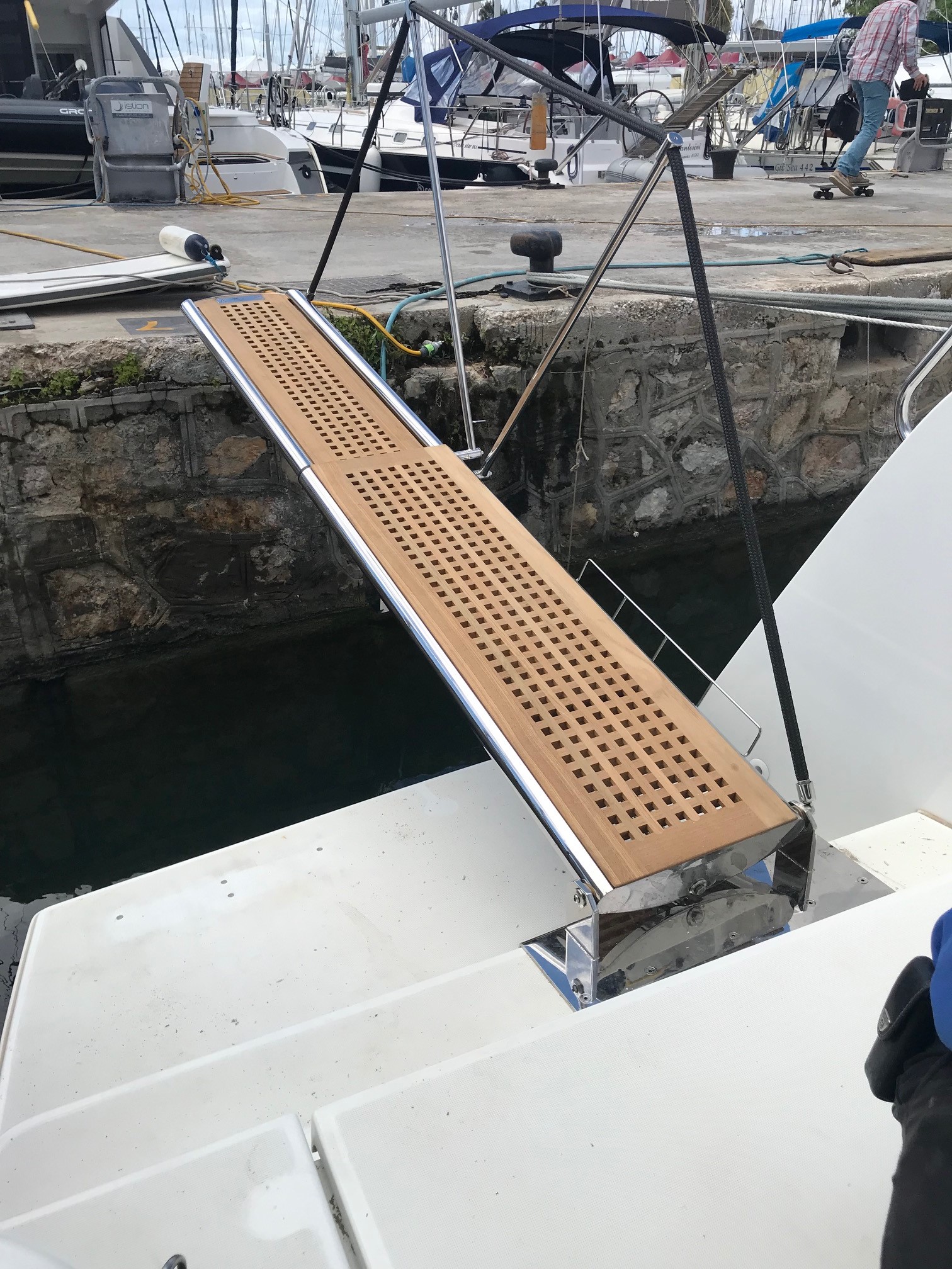 Lagoon 42 - 4 + 2 cab. — photo 9