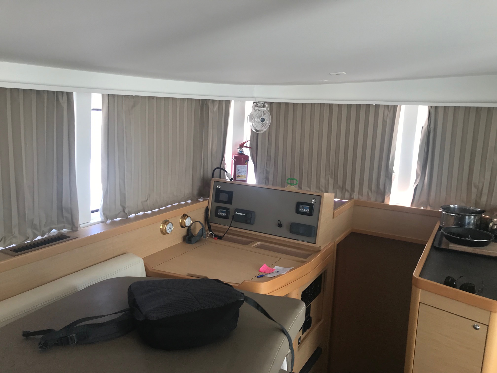 Lagoon 42 - 4 + 2 cab. — photo 13