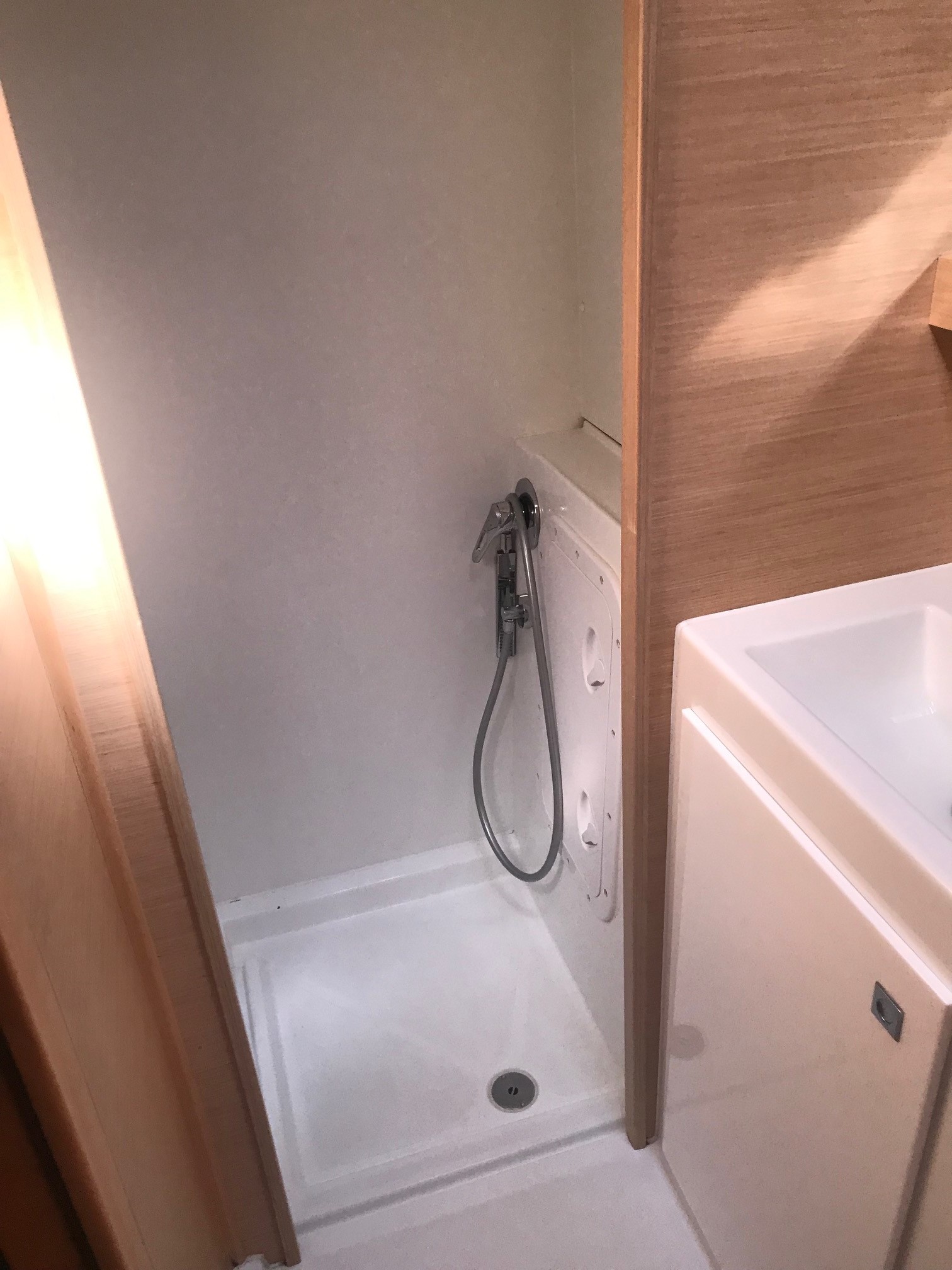 Lagoon 42 - 4 + 2 cab. — photo 23