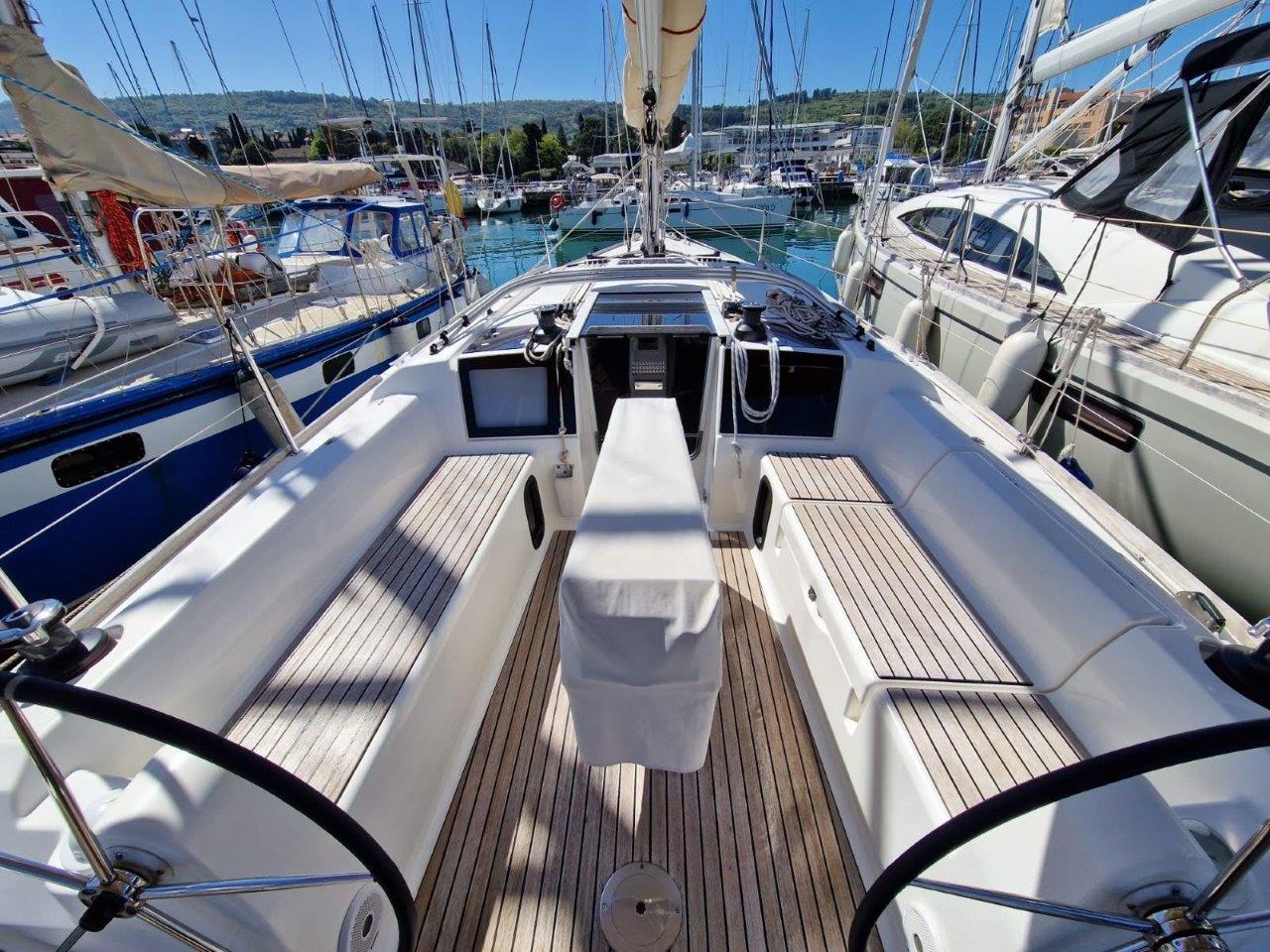 Dufour 350 GL — photo 6