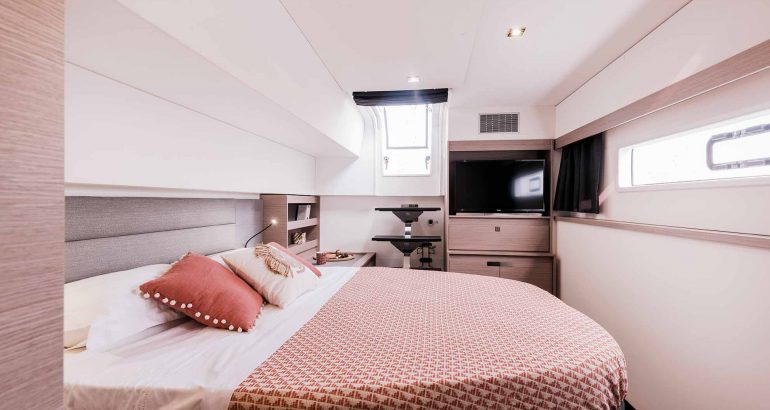 Fountaine Pajot Aura 51 SMART ELECTRIC - 6 + 2 cab. — photo 13