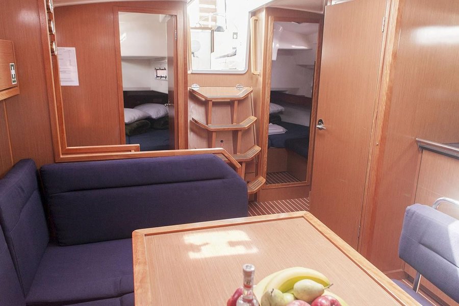 Bavaria Cruiser 40 — photo 10