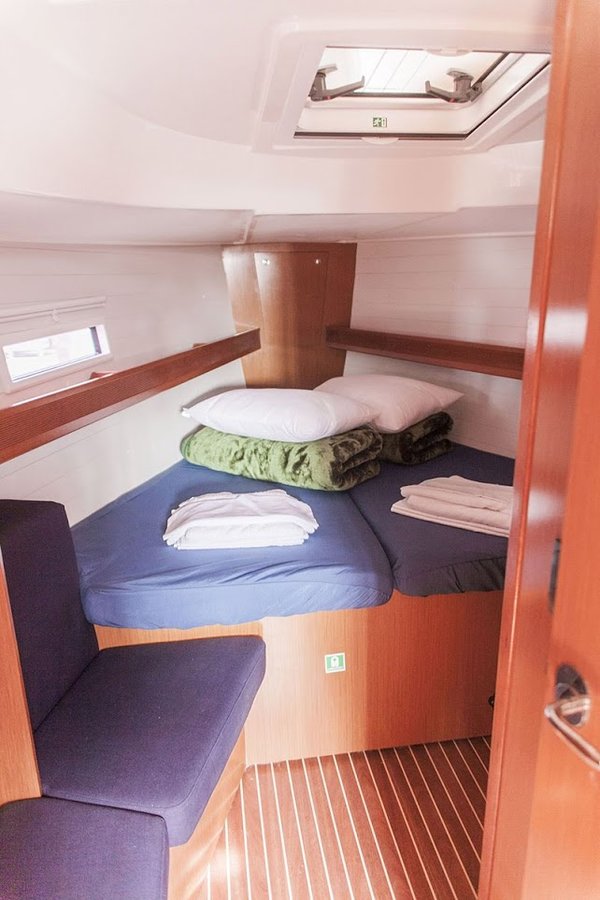 Bavaria Cruiser 40 — photo 14