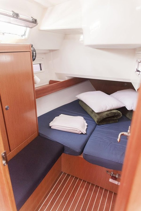 Bavaria Cruiser 40 — photo 16