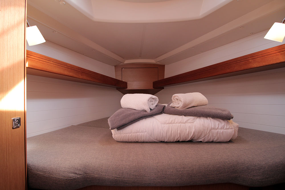 Bavaria Cruiser 33 — photo 12