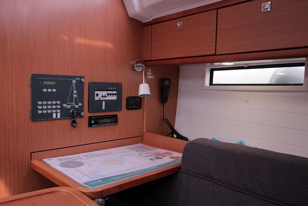 Bavaria Cruiser 37 - 3 cab. — photo 5
