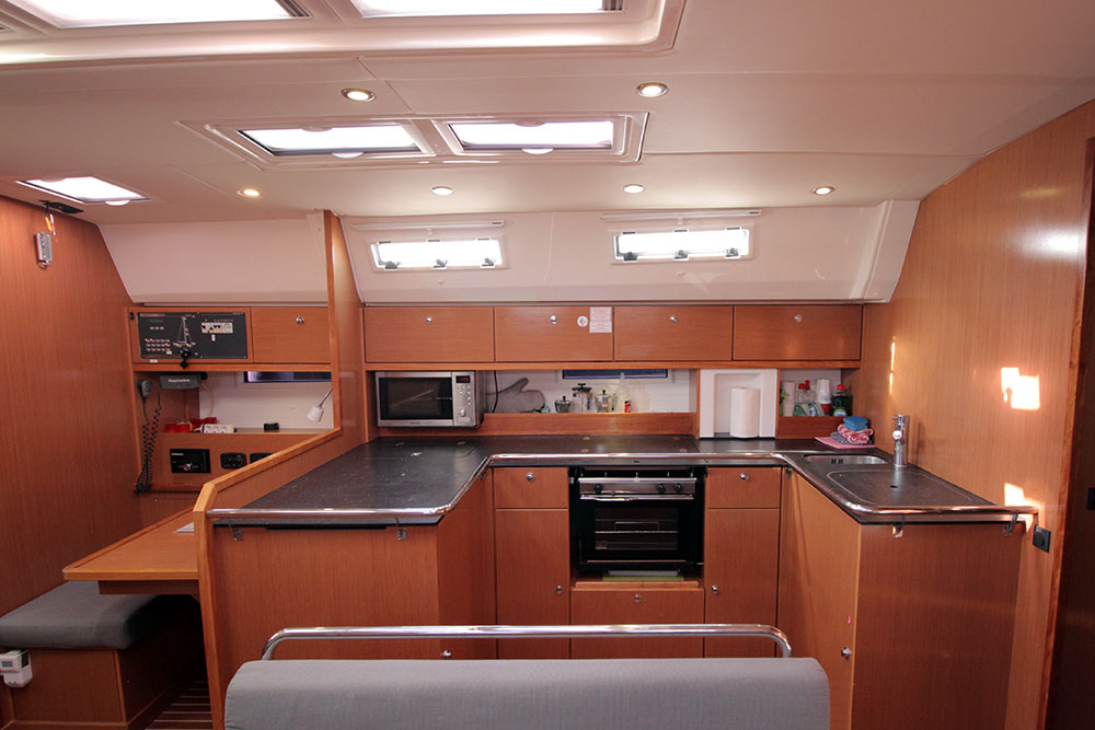 Bavaria Cruiser 50 — photo 5