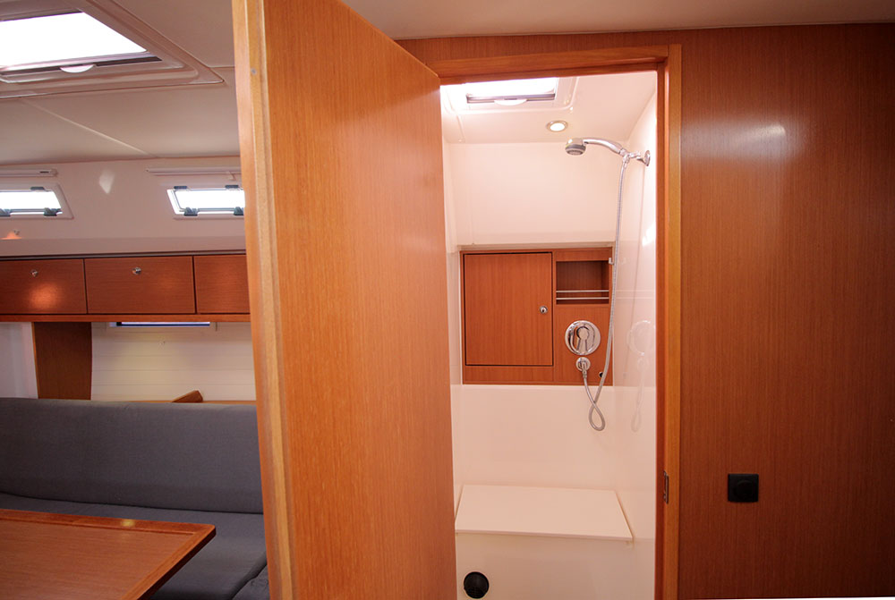 Bavaria Cruiser 50 — photo 12