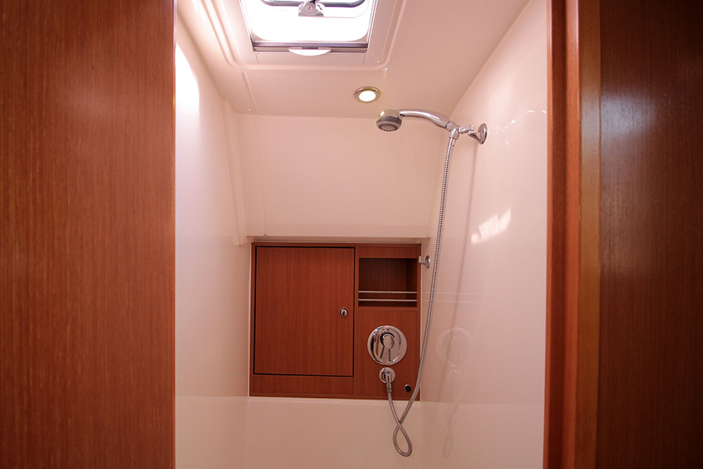 Bavaria Cruiser 50 — photo 13