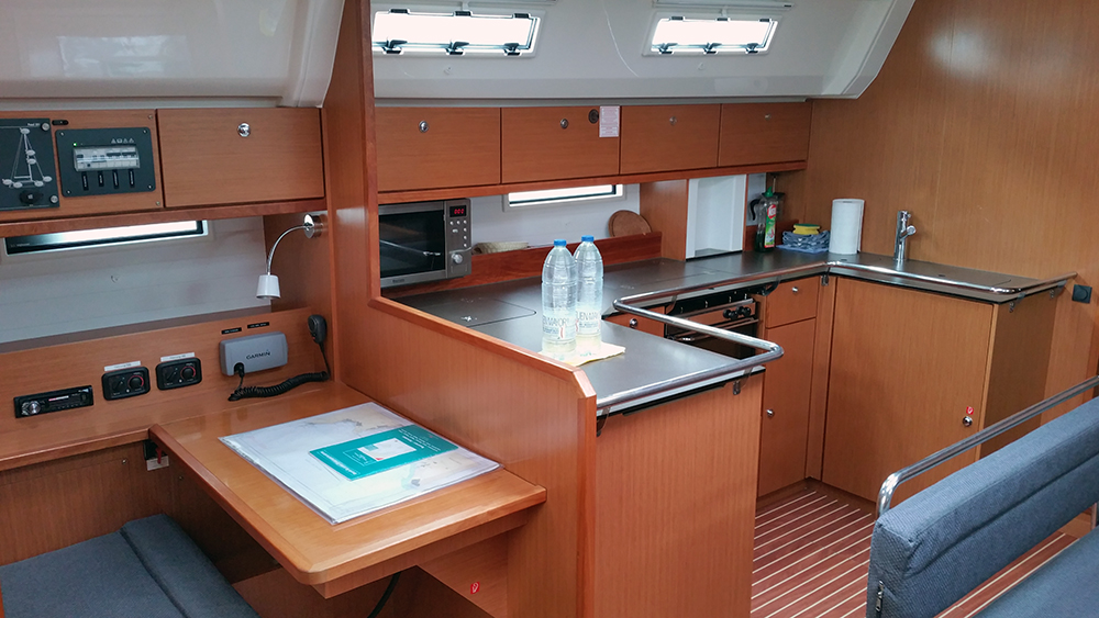 Bavaria Cruiser 50 — photo 6