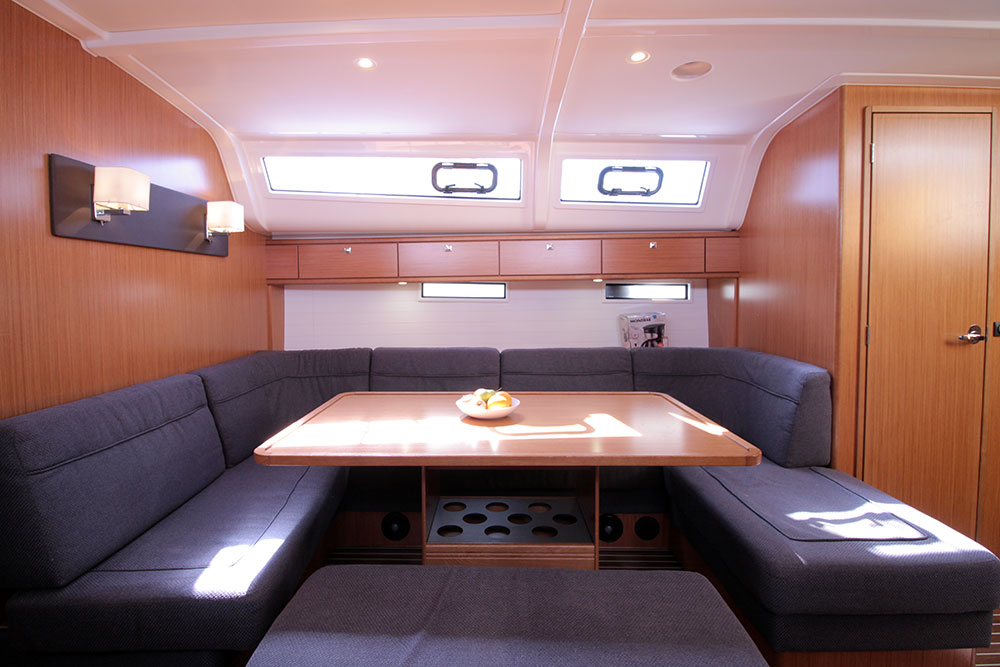 Bavaria Cruiser 51 — photo 6