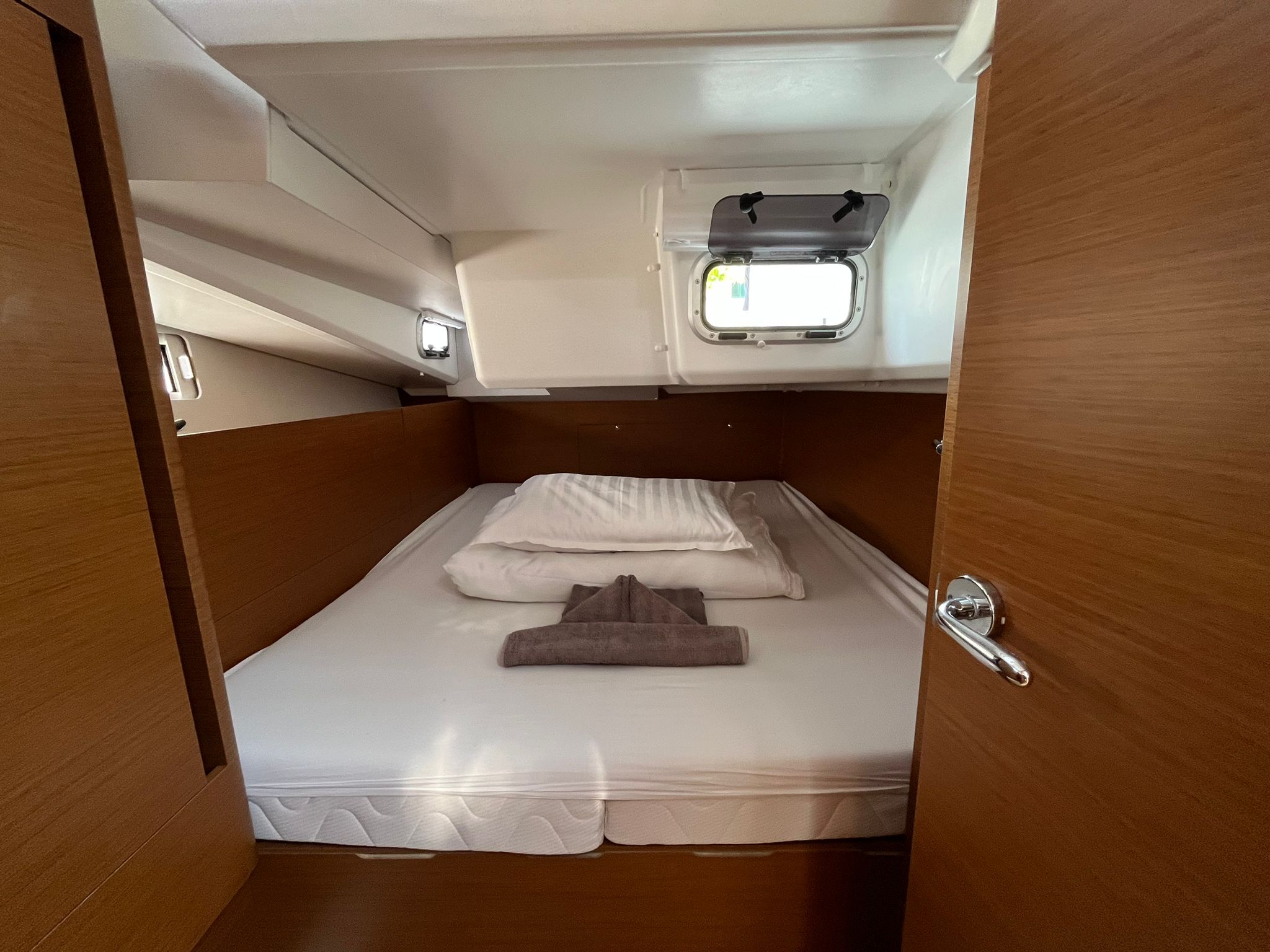 Sun Odyssey 440 - 4 cab. — photo 8