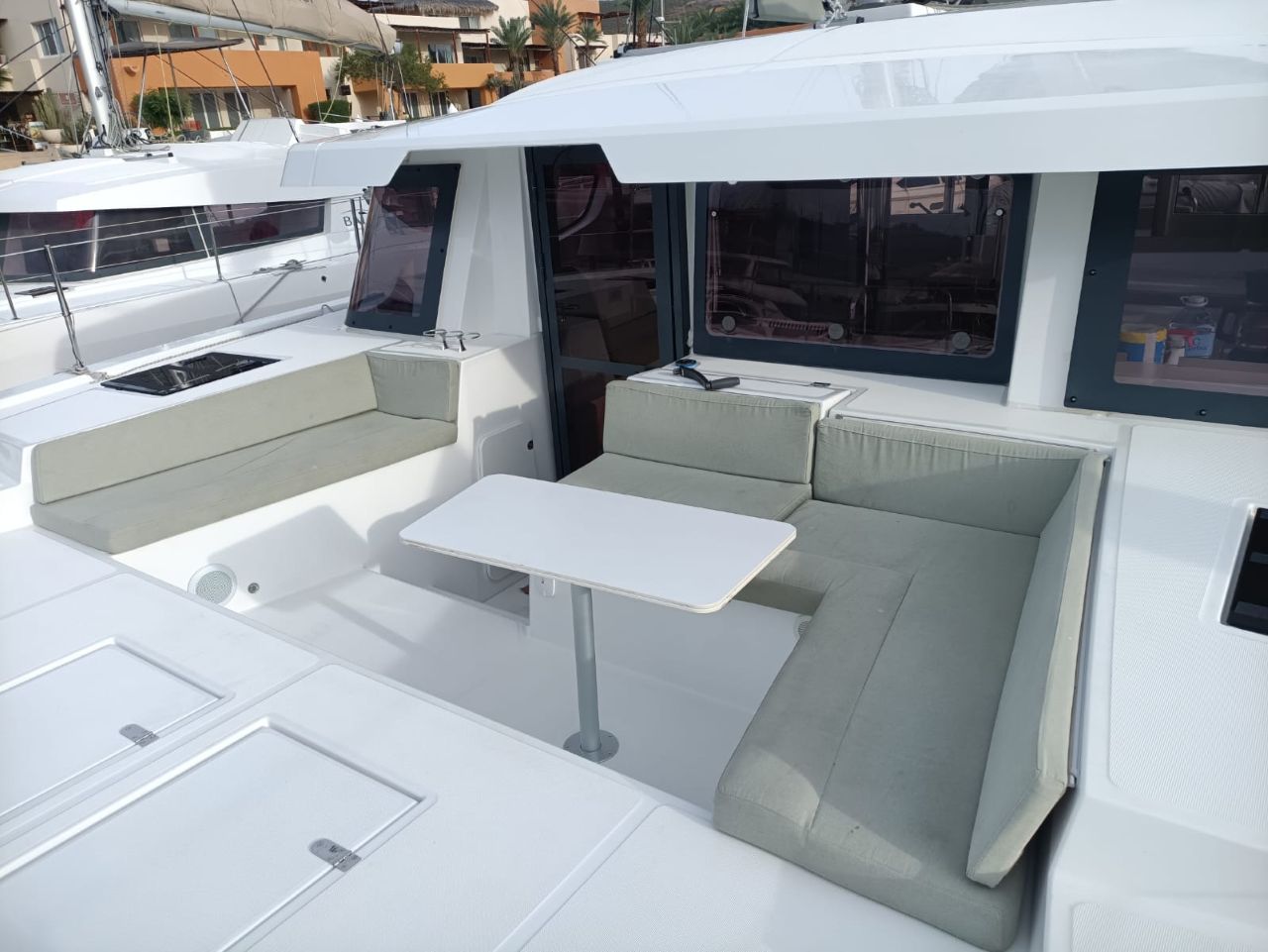 Bali 4.4 - 4 + 2 cab. — photo 3