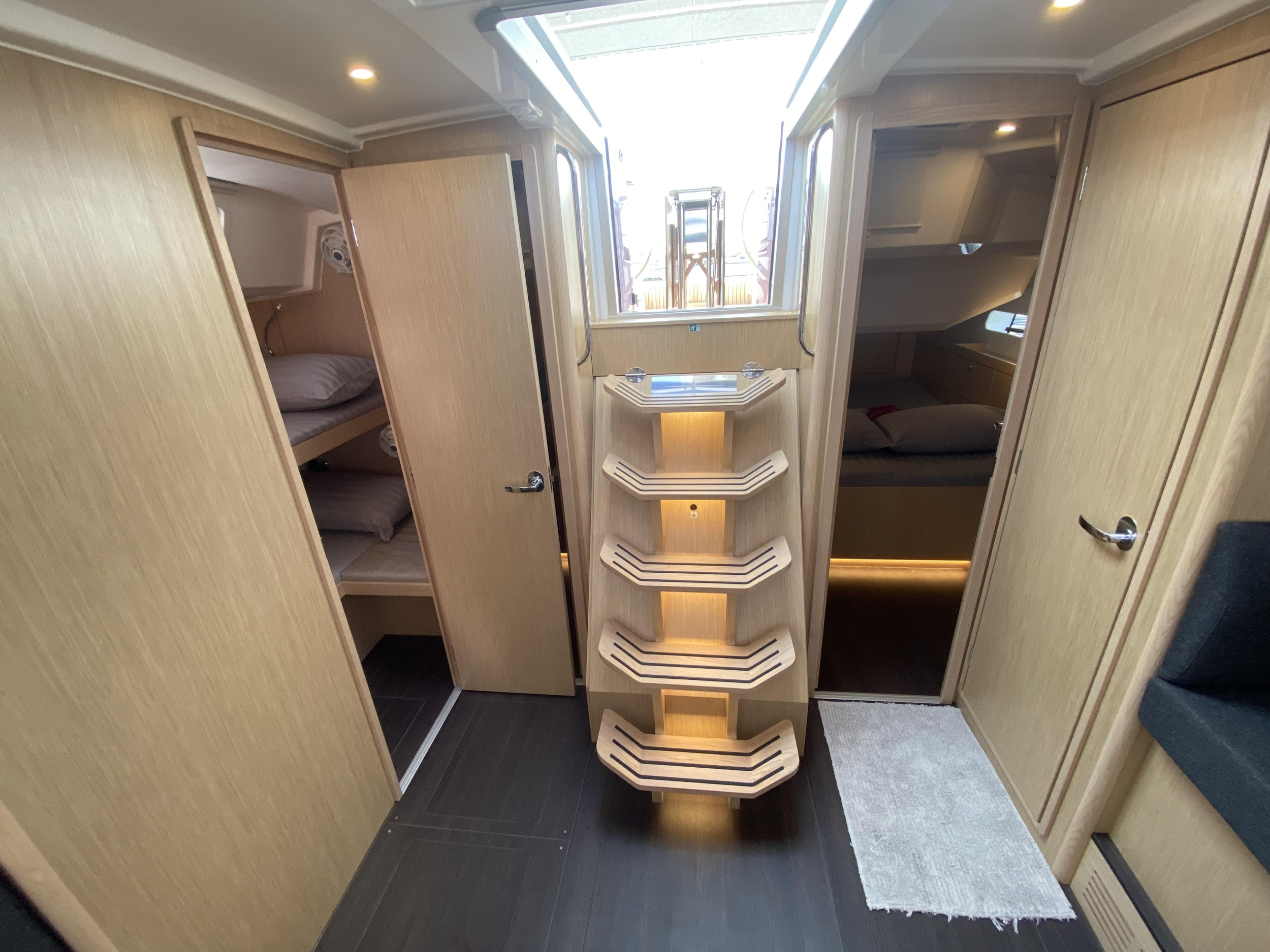 Bavaria C46 - 5 cab. — photo 24