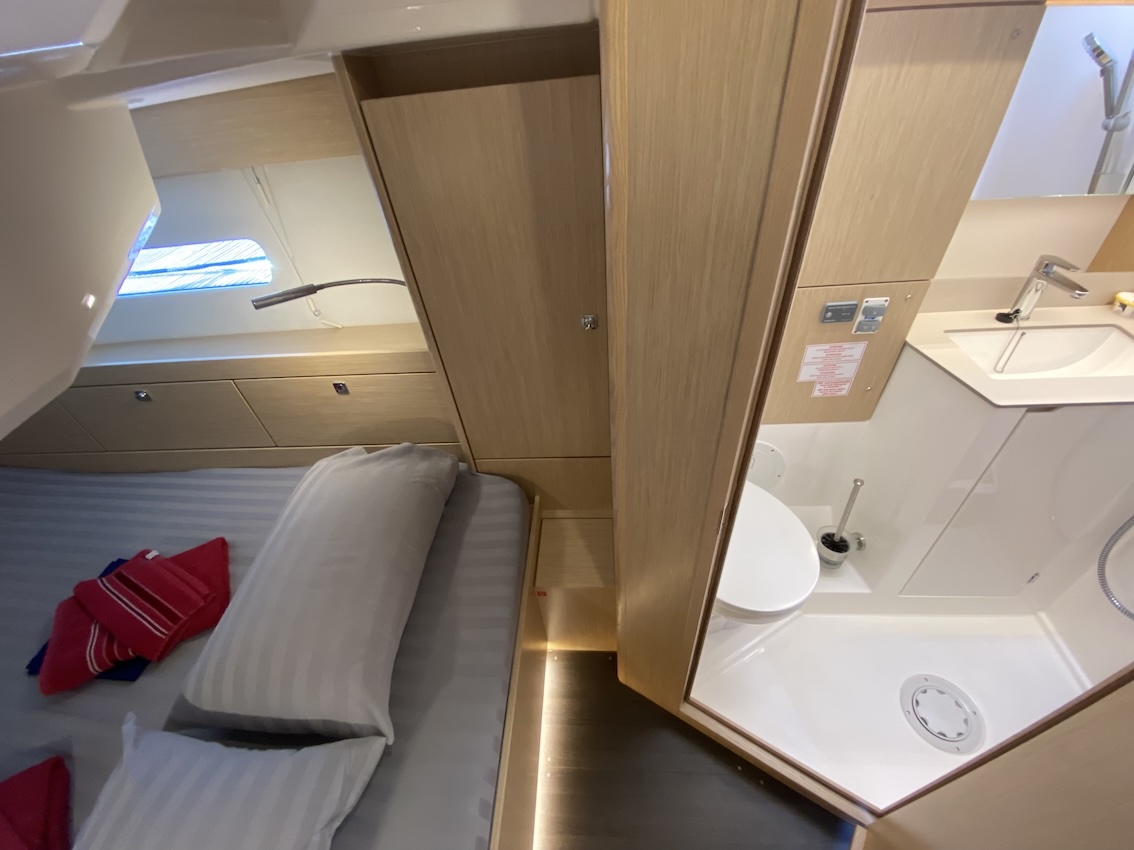 Bavaria C46 - 5 cab. — photo 38