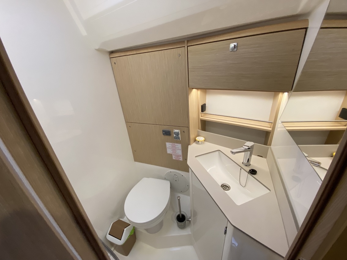 Bavaria C46 - 5 cab. — photo 43