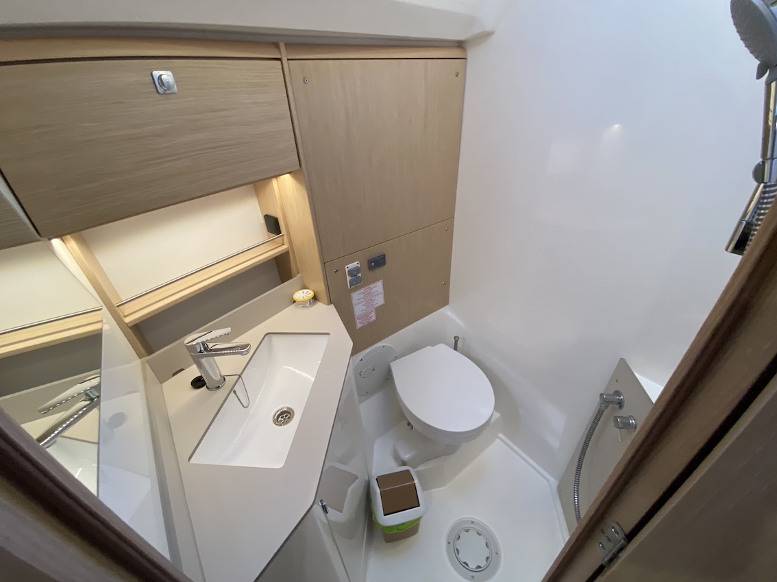 Bavaria C46 - 5 cab. — photo 42