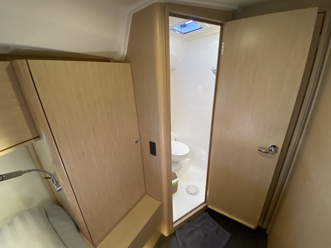 Bavaria C46 - 5 cab. — photo 4