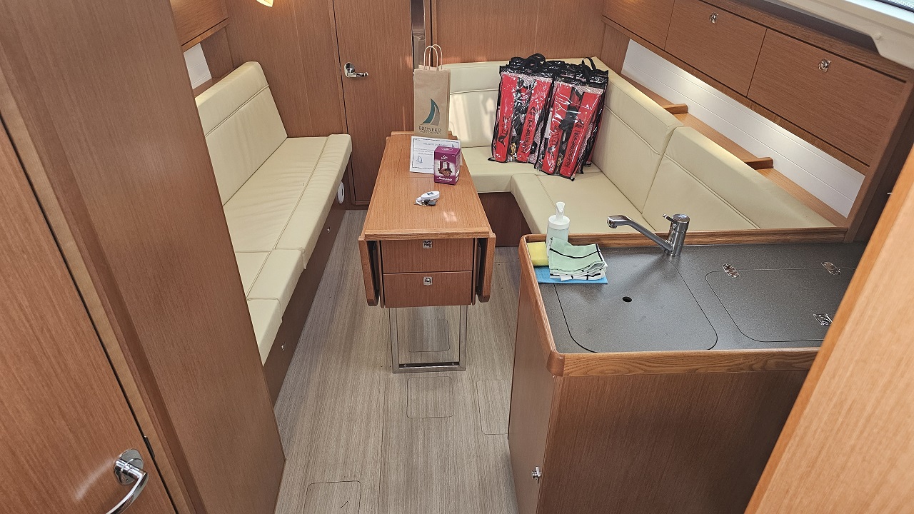 Bavaria Cruiser 34 Style - 3 cab. — photo 6
