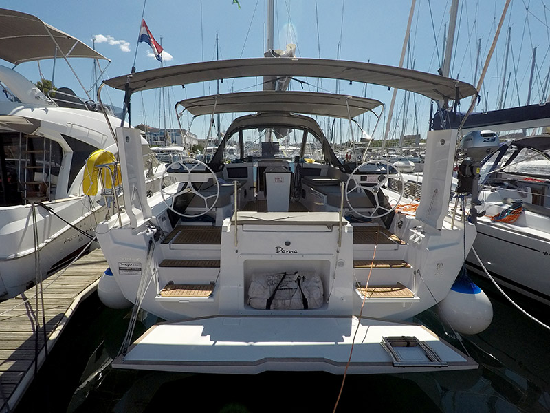 Dufour 44 - 4 cab — photo 3