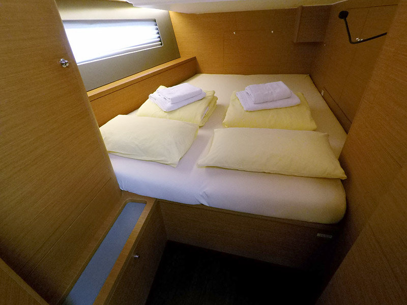 Dufour 44 - 4 cab — photo 16