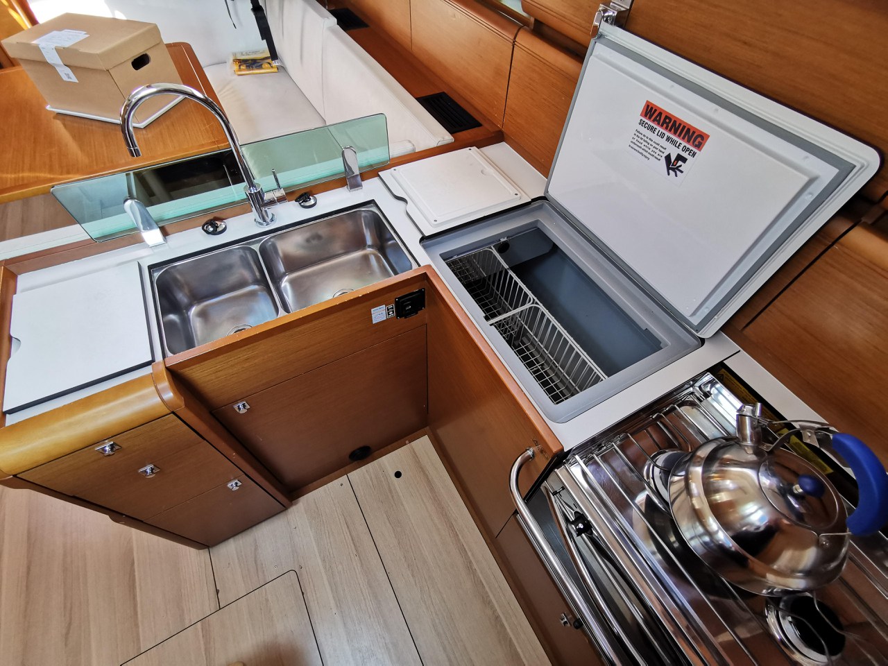Sun Odyssey 419 - 3 cab. — photo 7
