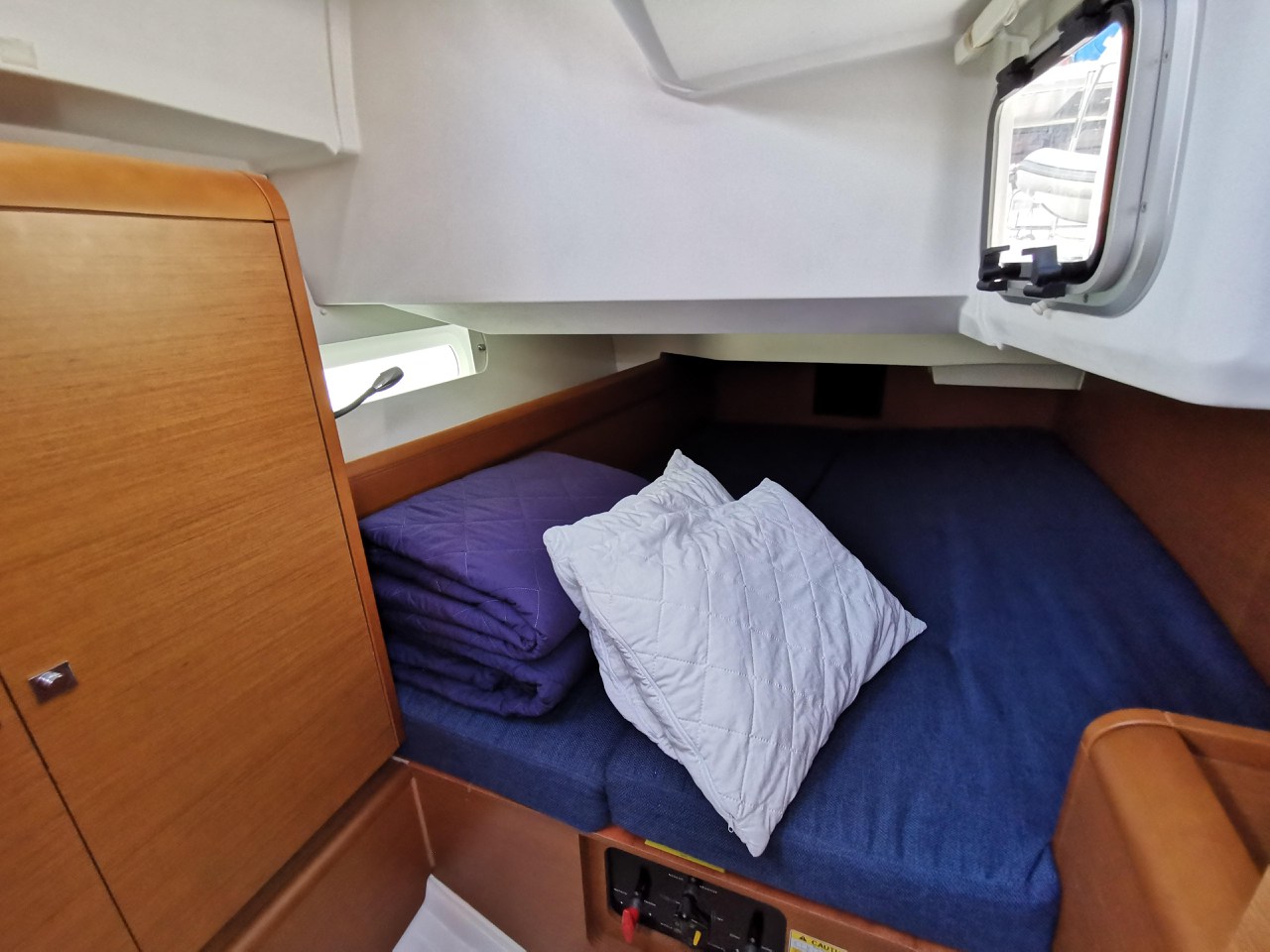 Sun Odyssey 419 - 3 cab. — photo 12