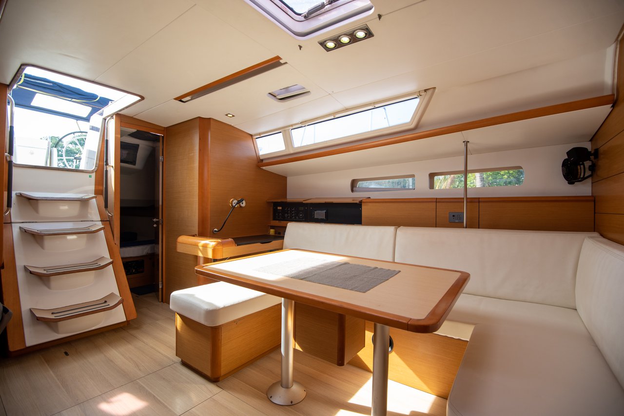Sun Odyssey 469 — photo 12