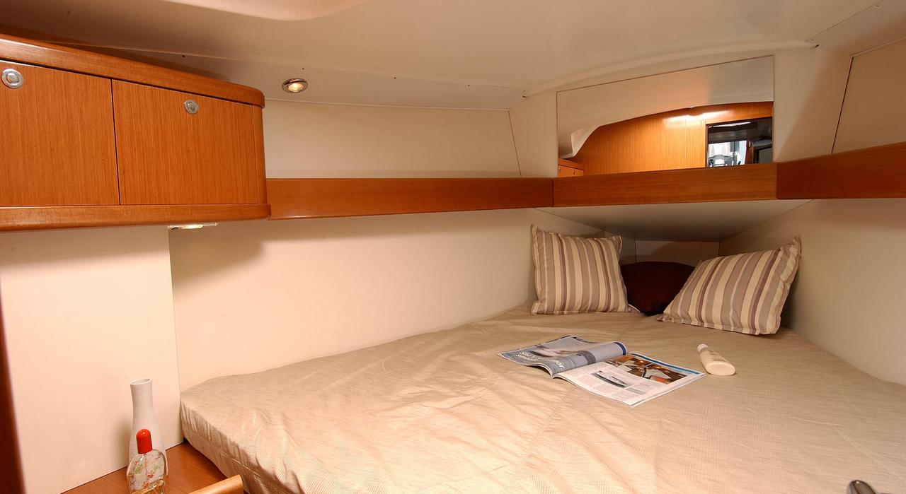 Oceanis 34 — photo 11