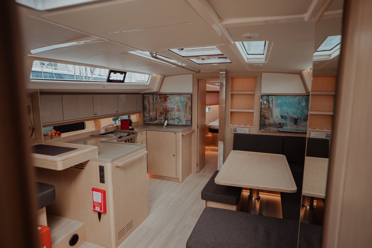 Bavaria C46 - 4 cab. — photo 21