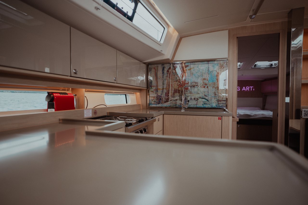 Bavaria C46 - 4 cab. — photo 23