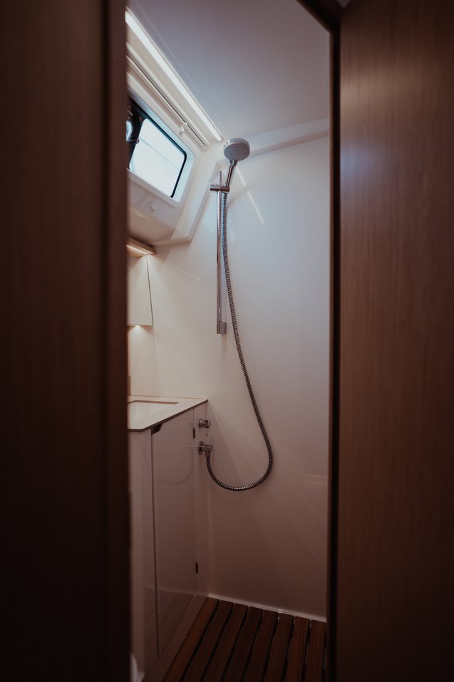 Bavaria C46 - 4 cab. — photo 34