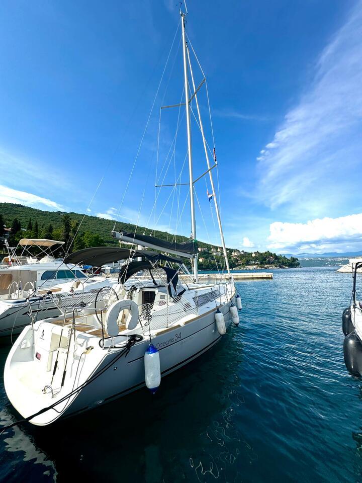 Oceanis 34 — photo 9