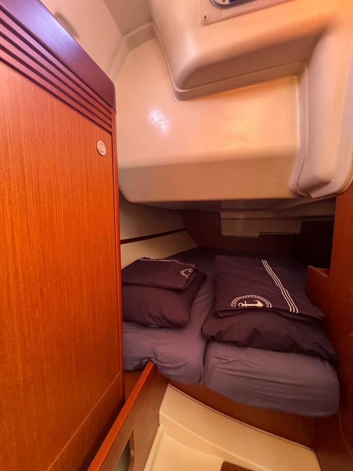 Oceanis 34 — photo 15