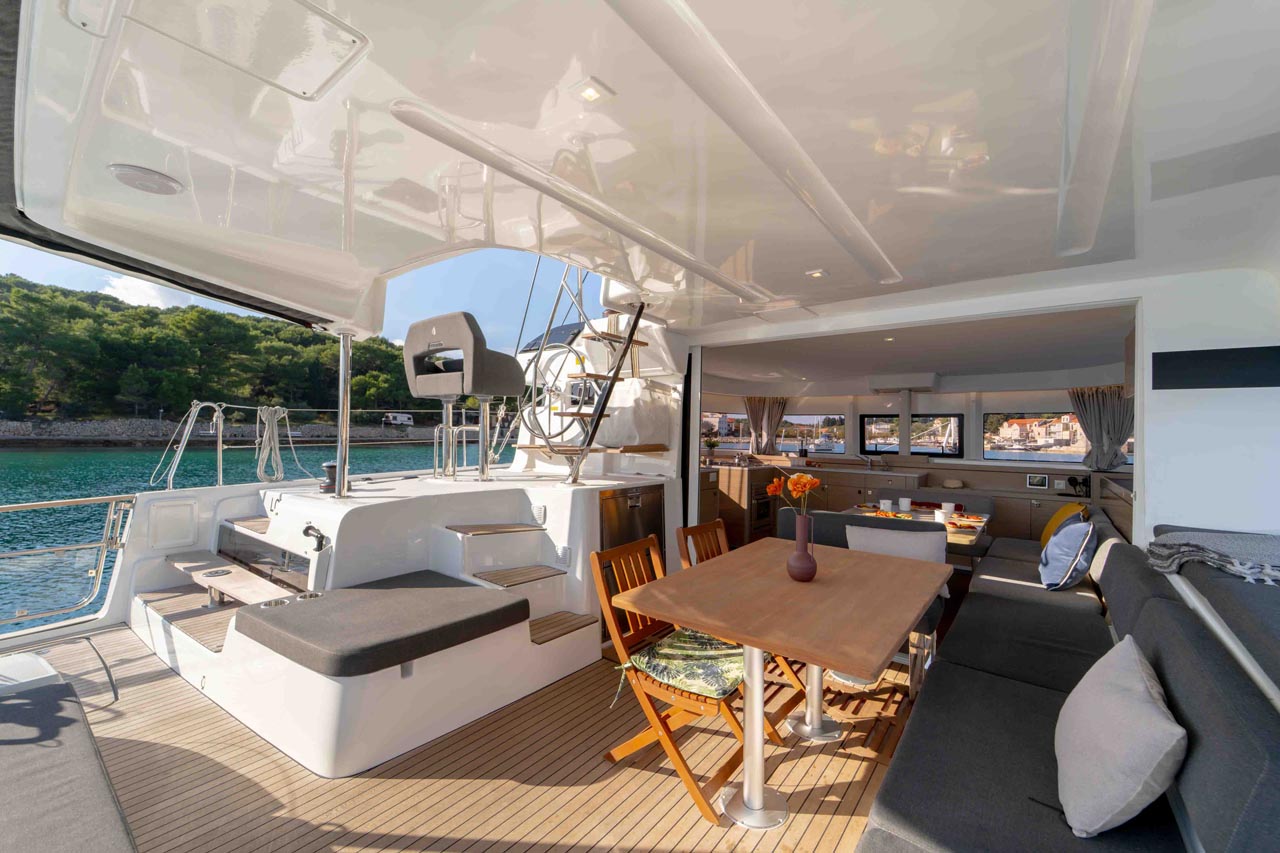 Lagoon 43 - 4 + 2 cab. — photo 9