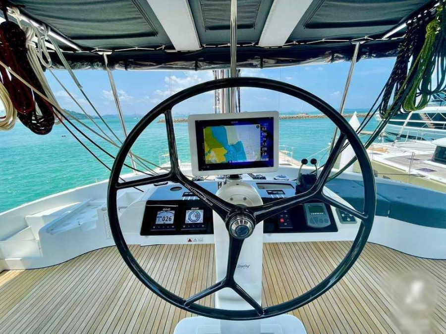 Lagoon 52 F - 4 + 2 cab. — photo 9