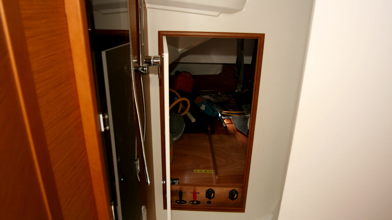 Sun Odyssey 349 - 2 cab. — photo 12