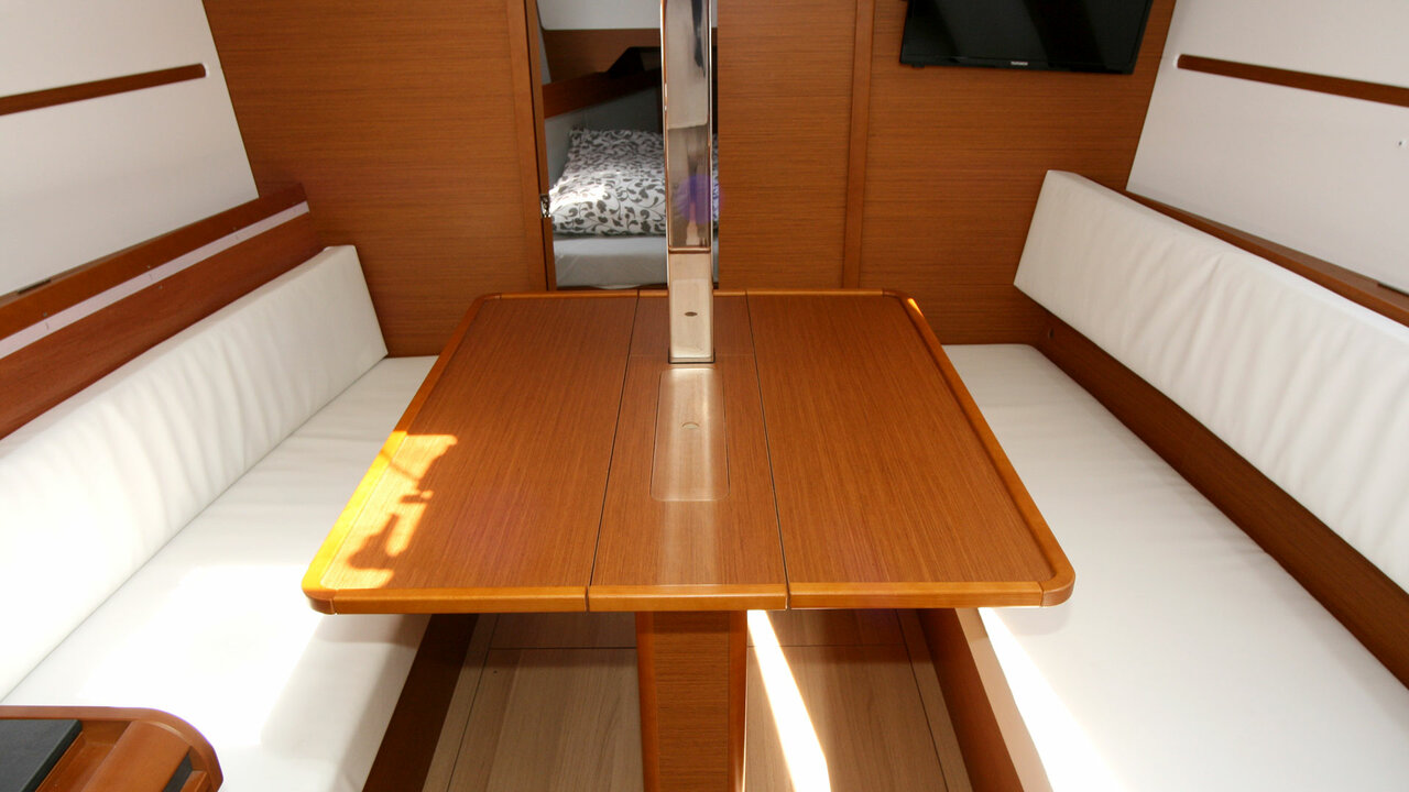 Sun Odyssey 349 - 2 cab. — photo 13