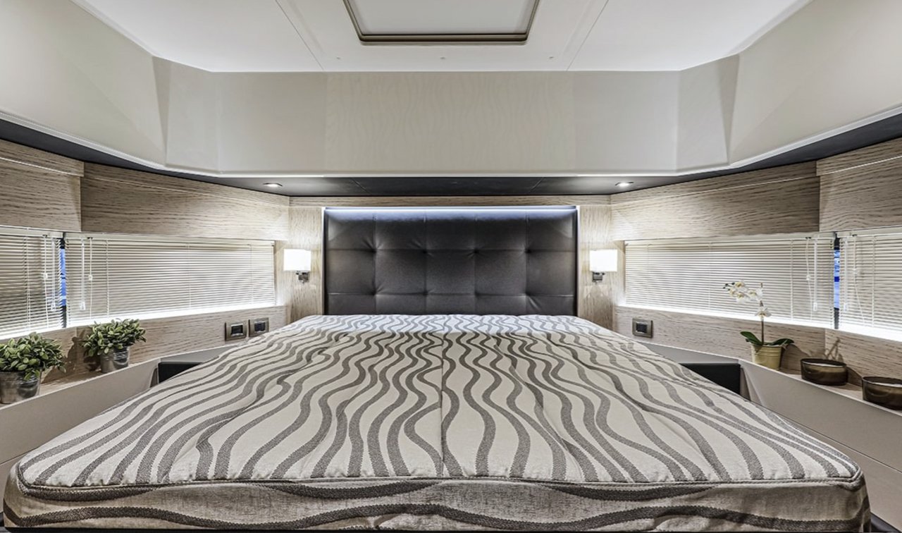 Cranchi T43 Eco Trawler — photo 12