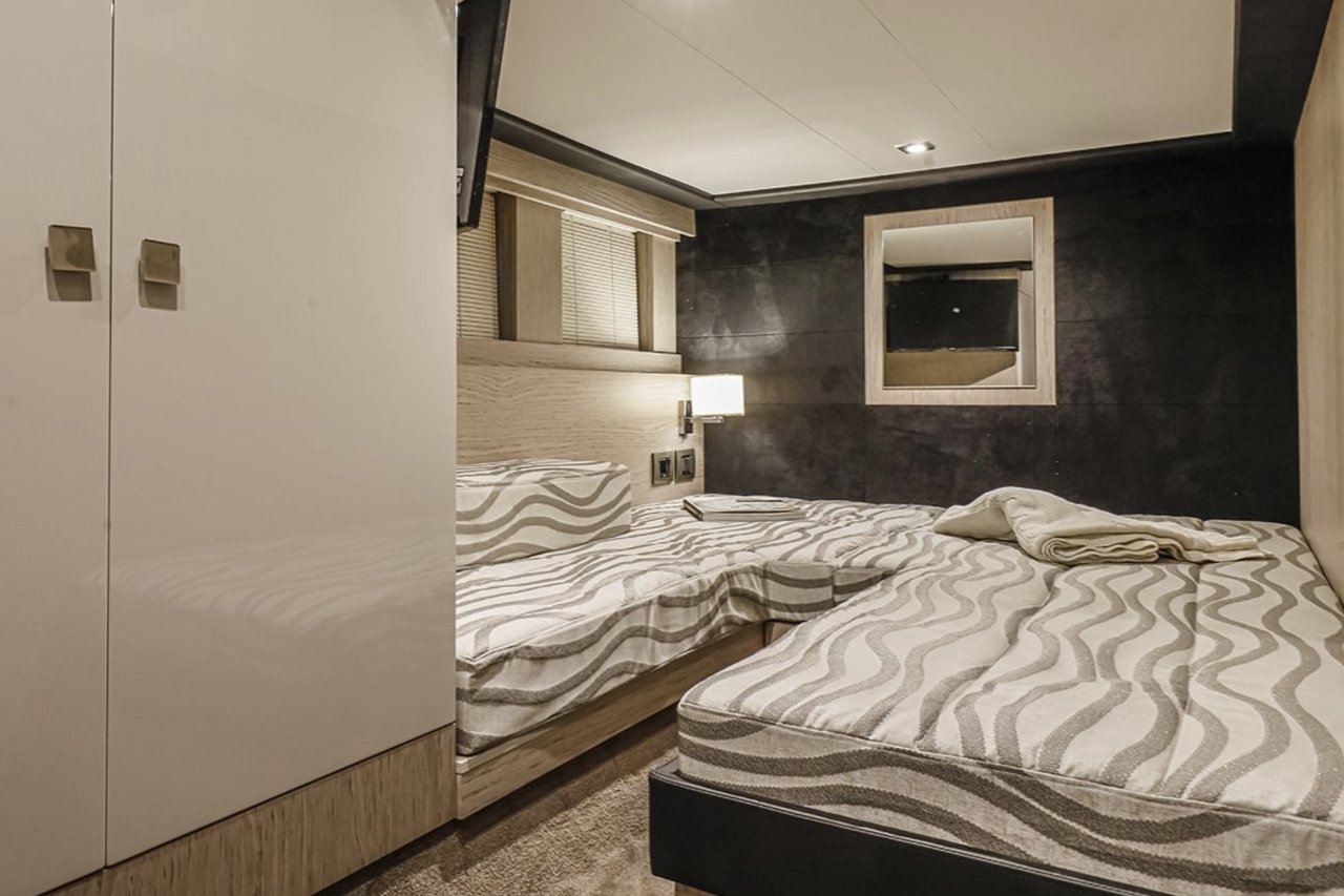 Cranchi T43 Eco Trawler — photo 13