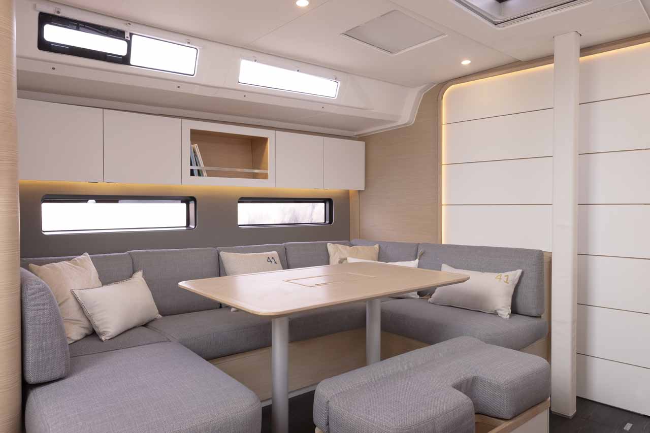 Dufour 41 Performance - 4 cab. — photo 6